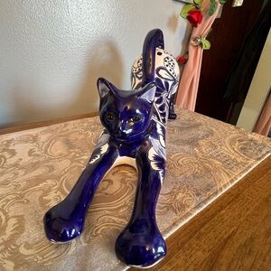 Ceramic Stretching Cat Decor